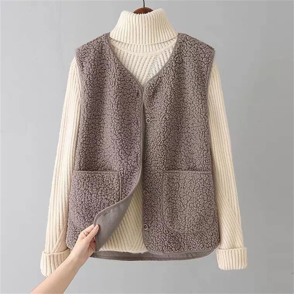 Faye | Classic Cardigan