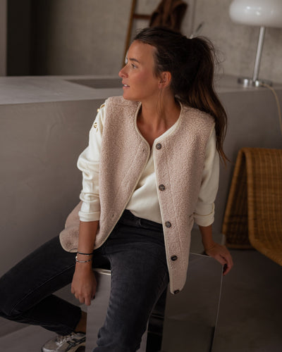 Daisy |  Plush Comfort Vest